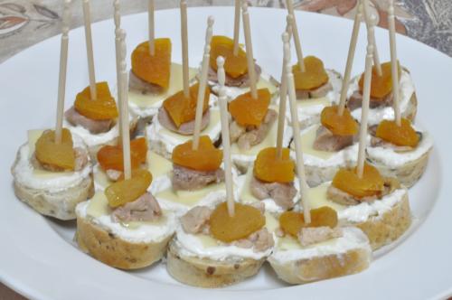 Jak uvařit jednohubky se sušenými meruňkami ? Snadné recept, připravený za 30 - 45 minut